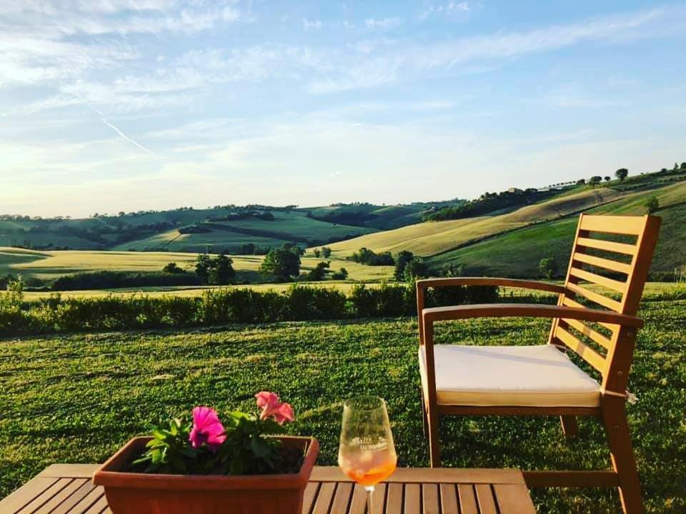 Il Giardino Nella Valle Belvedere Ostrense Bagian luar foto