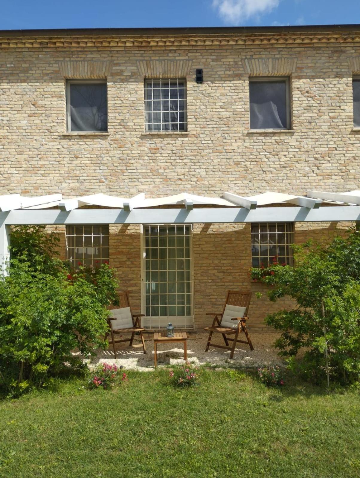 Il Giardino Nella Valle Belvedere Ostrense Ruang foto