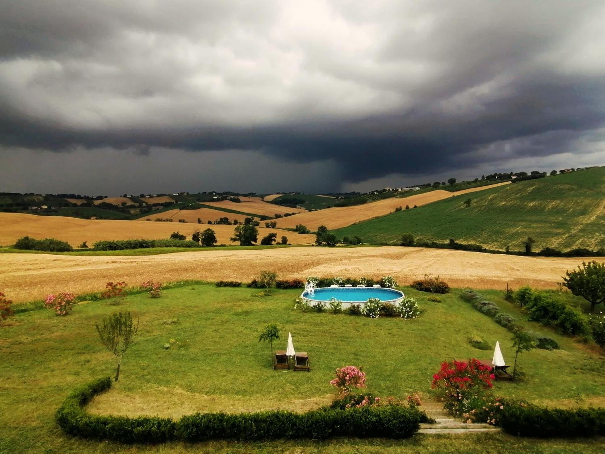 Il Giardino Nella Valle Belvedere Ostrense Bagian luar foto